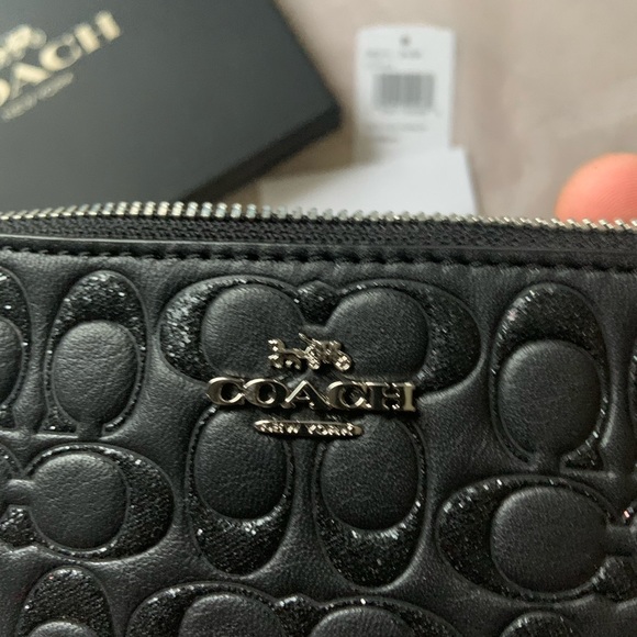 Authentic Coach Wristlet - Picture 5 of 6
